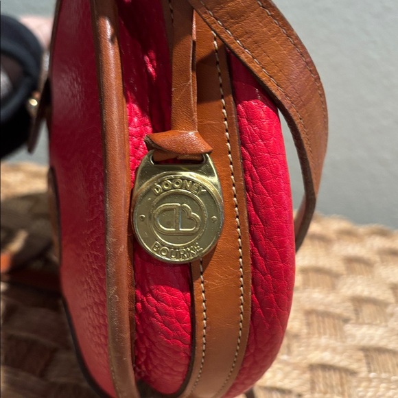 Dooney & Bourke vintage red leather cross body purse equestrian flap - Picture 7 of 8